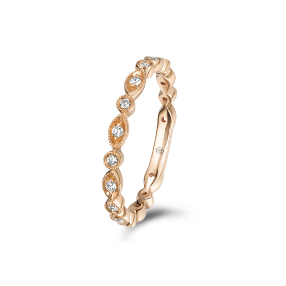 Love is Beauty Collection 18K Gold Diamond Ring