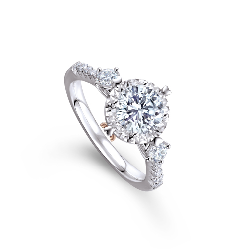 Love is Beauty Collection 18K White Gold Diamond Ring