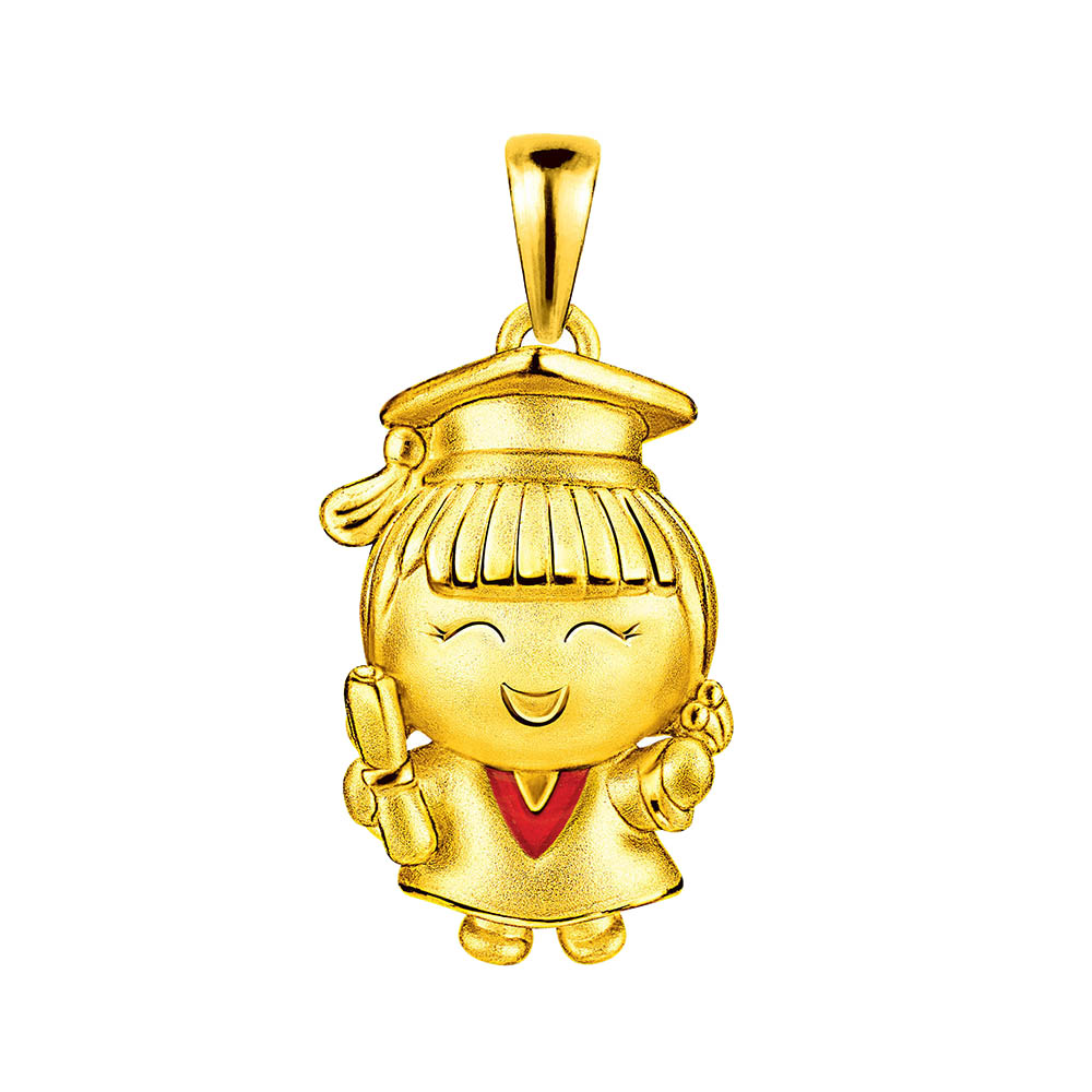 Hugging Family “Graduate Ting-ting” Gold Pendant